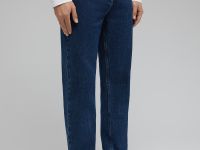 Джинсы tapered fit