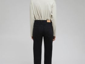 Джинсы regular fit