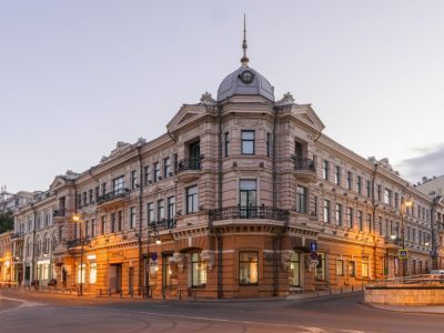 Главный корпус Музея-заповедника истории Дальнего Востока им. В. К. Арсеньева