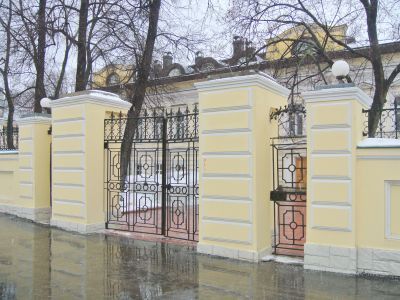 Ограда с воротами