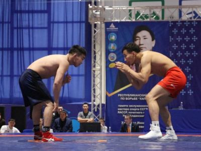 Ряд сенсаций преподнес турнир Иннокентия Халдеева по хапсагаю