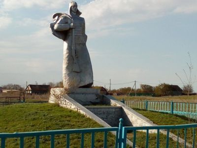 Братская могила, где захоронены жертвы кулацкого мятежа 1921 г.