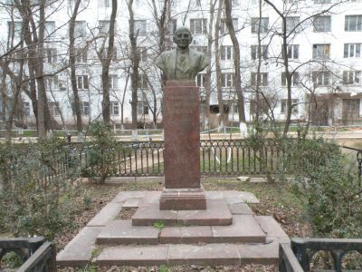 Памятник Х-О. Булач