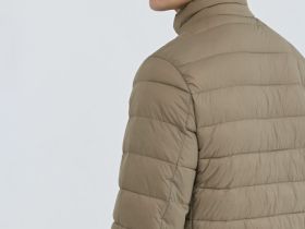 Утеплённая лёгкая куртка с воротником-стойкой, Бежевый