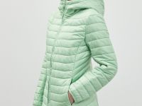 Стеганое утепленное пальто с капюшоном