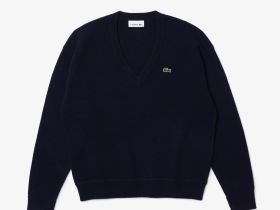 Женский шерстяной свитер Lacoste свободного кроя с v-образным вырезом