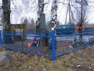 Братская могила советских воинов, погибших в годы Великой Отечественной войны