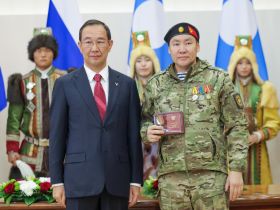 Глава Якутии вручил государственные награды