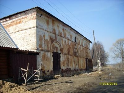 Образец жилой и хозяйственной застройки набережной