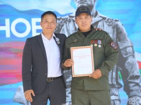На главной площади Якутска чествовали ветеранов боевых действий