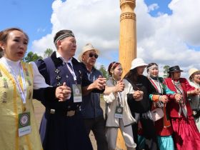 На Ысыахе Олонхо в Якутии определили финалистов конкурса среди запевал осуохая