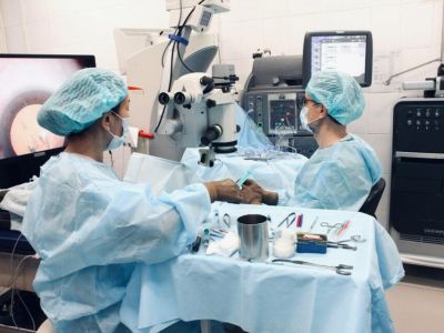 Врачи из Иркутска и Ленинградской области восстановили зрение якутским пациентам