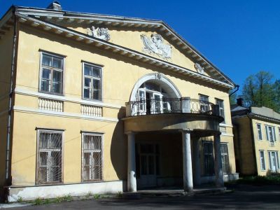 Восточный жилой дом