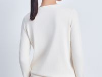 Джемпер с v-образным вырезом