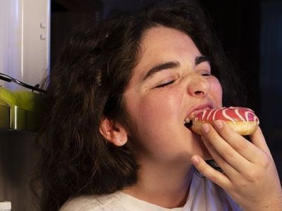 Выявлена связь недосыпа и ожирения