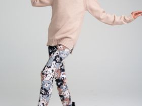 Свитер трикотажный для девочек