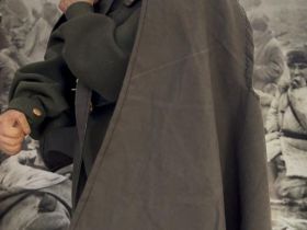 80-летию Великой Победы посвятили выставку «Мир кукол Якутии»