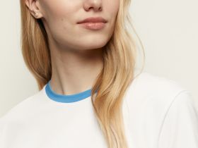 Футболка из хлопка с контрастной окантовкой