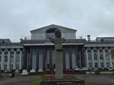 Бюст В.И. Ленина