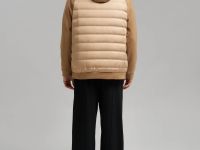 Стеганая куртка с наполнителем из натурального пух