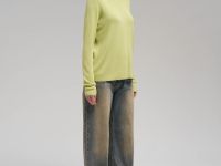 Легкий базовый джемпер прямого кроя