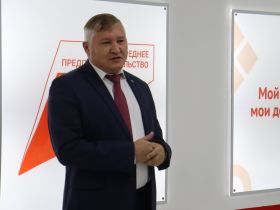 Лучшая семья предпринимателей Якутии получит грант в размере 150 тысяч рублей