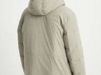 Утепленное полупальто с накладными карманами