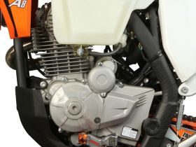 Мотоцикл кроссовый эндуро AVANTIS A8 250 Carb (PR250/172FMM-5) KKE 2022 (БАЛАНС. ВАЛ)