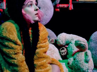 Гудбай Китти. Премьера