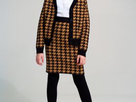 Комплект трикотажный для девочек: кардиган, юбка