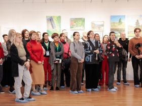 В Воронеже открылась выставка якутской художницы Миры Аргуновой «Соль земли»