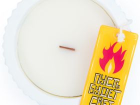 Свеча новогодняя