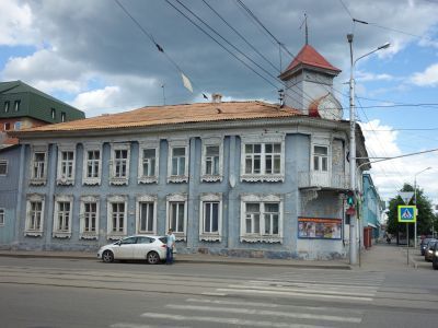 Главный дом усадьбы Бухартовских
