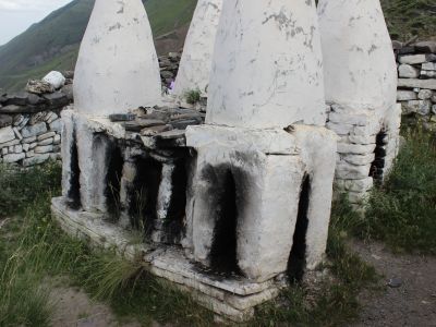 Святыня-ансамбль "Теке" (кладбище, мавзолей, 2 почитаемые могилы)