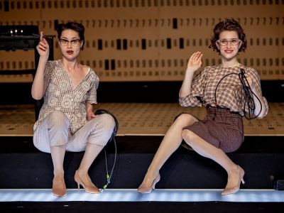 Билеты на Новаторы (Театр им. Вл. Маяковского. Сцена на Сретенке) / Театр | Афиша | ИнфоТаймс