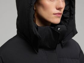 Стеганый пуховик с натуральным пухом