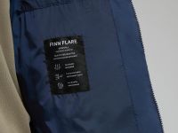 Утепленная куртка с капюшоном