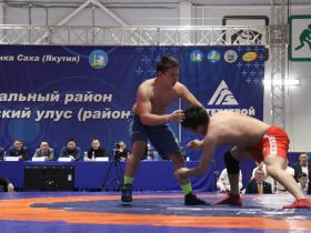 В Усть-Алданском улусе выявили победителей турнира по хапсагаю памяти Иннокентия Халдеева