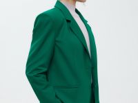 Жакет с отложным воротником свободного силуэта