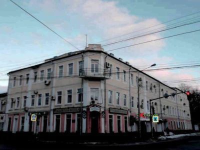 Дом жилой Солениковых-Зызыкиных. Здание городского ломбарда. Власьевская аптека