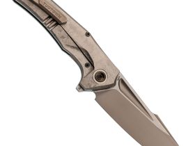 Складной нож TUOTOWN Guerrero, сталь M390, рукоять Grey Crystal Ti/Green Carbon Fiber