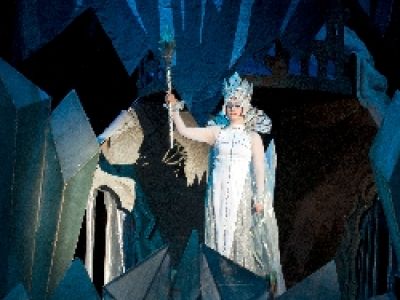 Снежная королева (на сцене КЦ «Вдохновение»)