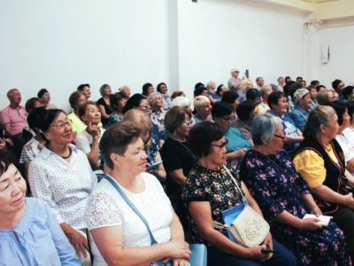 Летний лагерь для пожилых людей открылся в Алдане