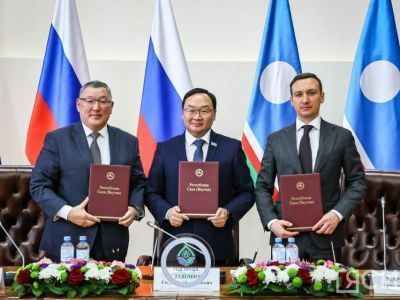 В Якутии подписали трёхстороннее соглашение между правительством, профсоюзами и работодателями