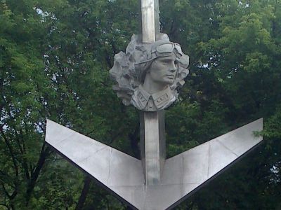 Бюст Героя Советского Союза И.С.Черных