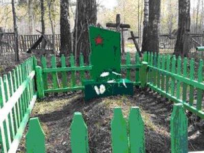 Братская могила советских воинов, погибших в боях с немецко-фашистскими захватчиками