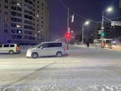 В Якутске водитель легковушки наехал на женщину-пешехода
