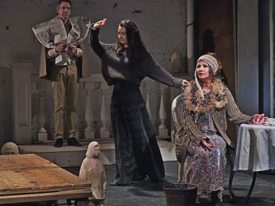 Билеты на Только тот холодный осенний вечер (Около дома Станиславского) / Театр | Афиша | ИнфоТаймс