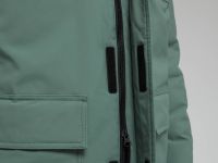 Утепленная куртка с капюшоном