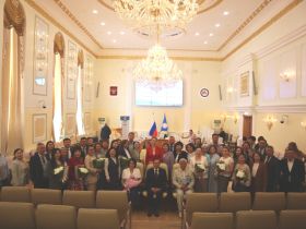 В Якутии наградили лучших социальных работников